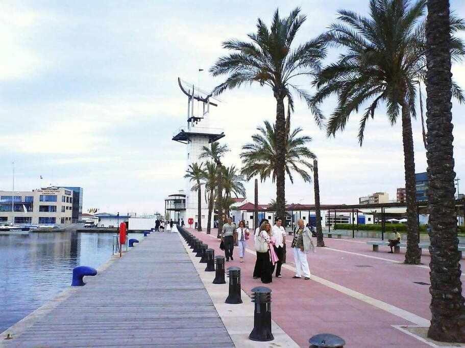 Frente A Puerto Azahar Y Playa De Castellon Apartment Grao de Castellon Exterior photo